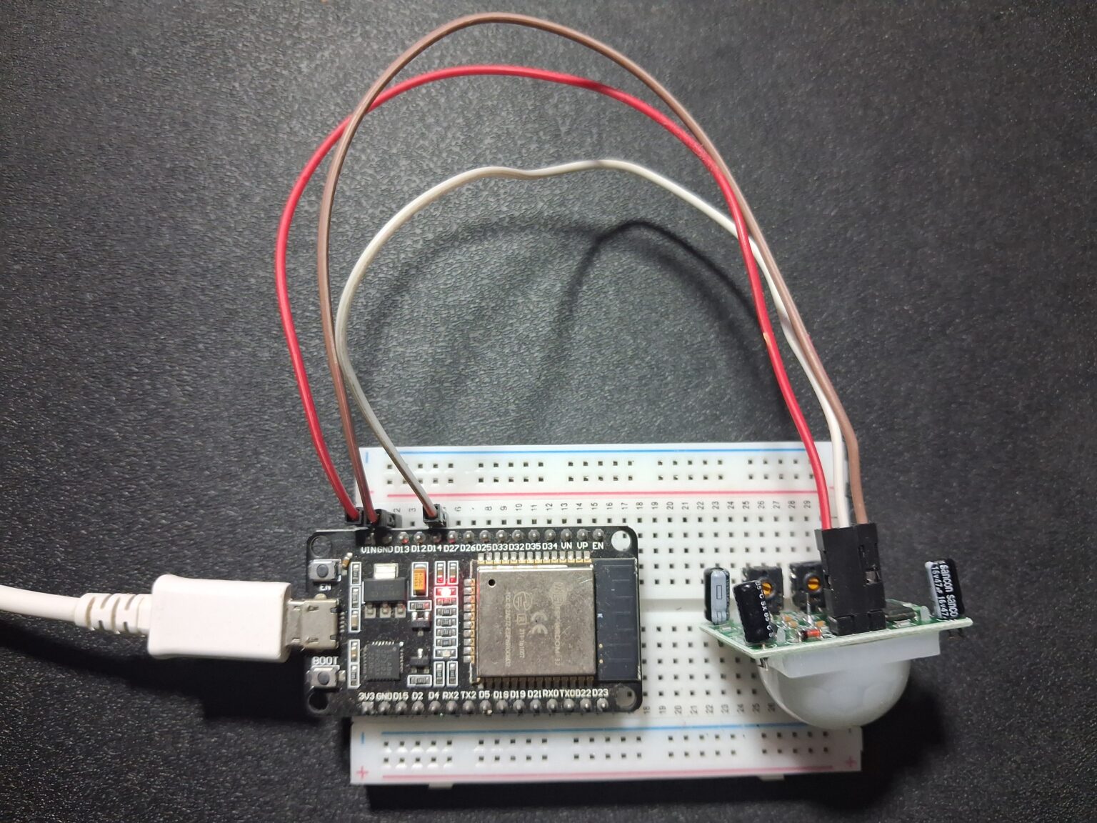Interfacing ESP32 and HC SR501 PIR Motion Sensor